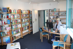 wo Bibliothek 1 Patienten & Besucher