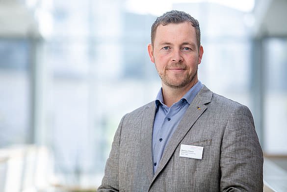 Experten und Team 19 Experten und Team 19 Universitätsklinik für Neurochirurgie