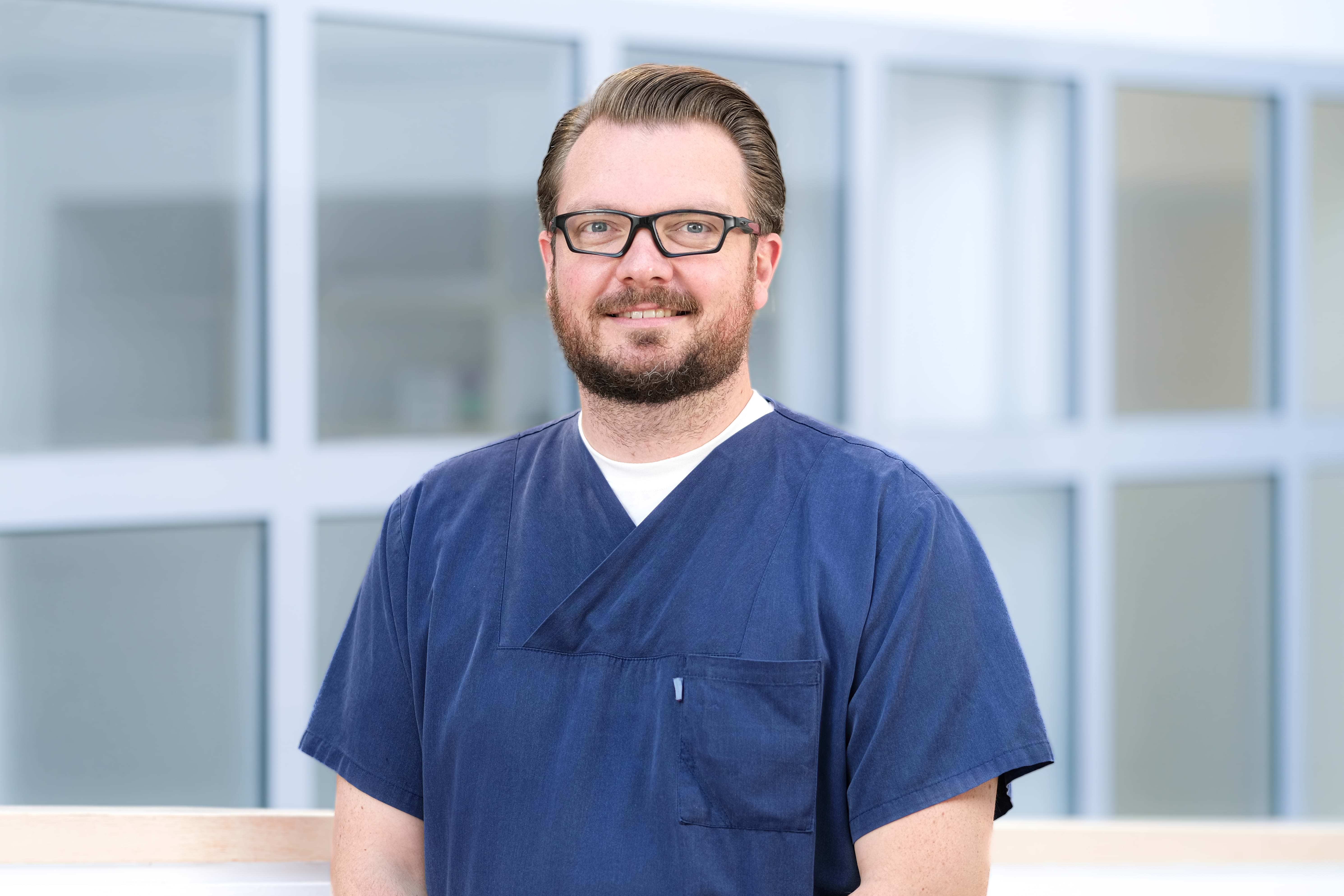 Experten und Team 6 Experten und Team 6 Interdisziplinäre Intensivmedizin