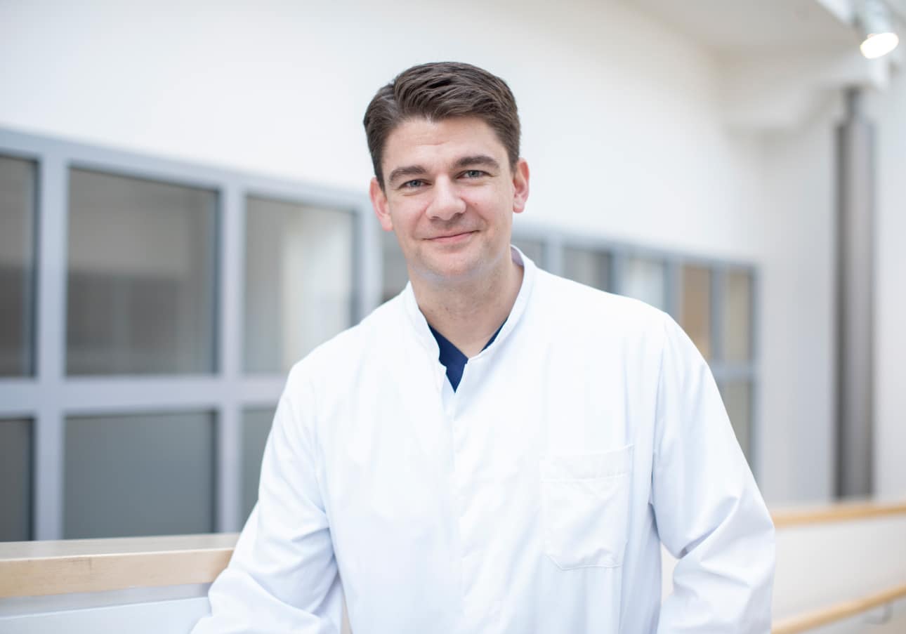 Dr. med. Oliver Summ