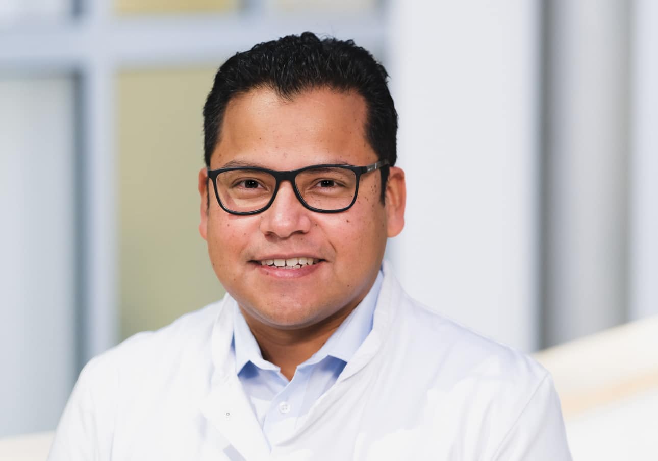 Priv.-Doz. Dr. med. Edgar Santos, MSc