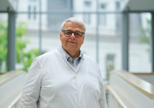 Dr. Jörg Herrmann
